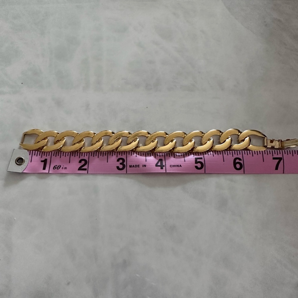 Vintage Napier Gold Tone Bracelet 7" - Picture 2 of 6